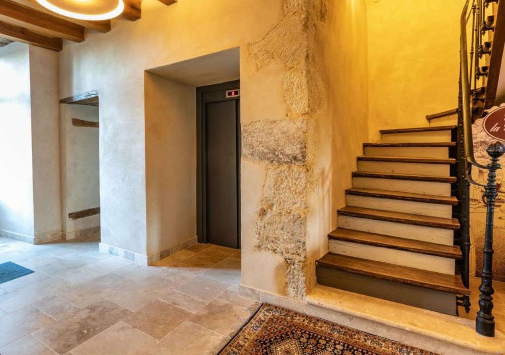 Le Castel Pierre - 7ch&7sdb avec clim, piscine XL, ping-pong, salle fitness et sauna pour 15 personnes