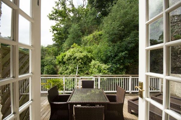 Chateau La Chaire Hotel