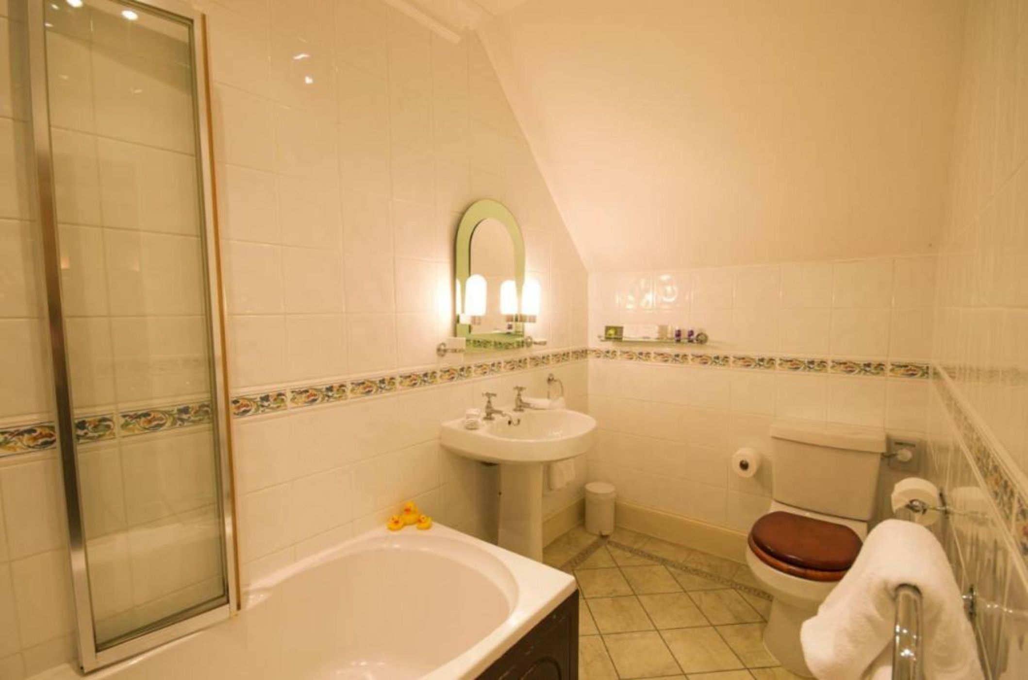 Chateau La Chaire Hotel