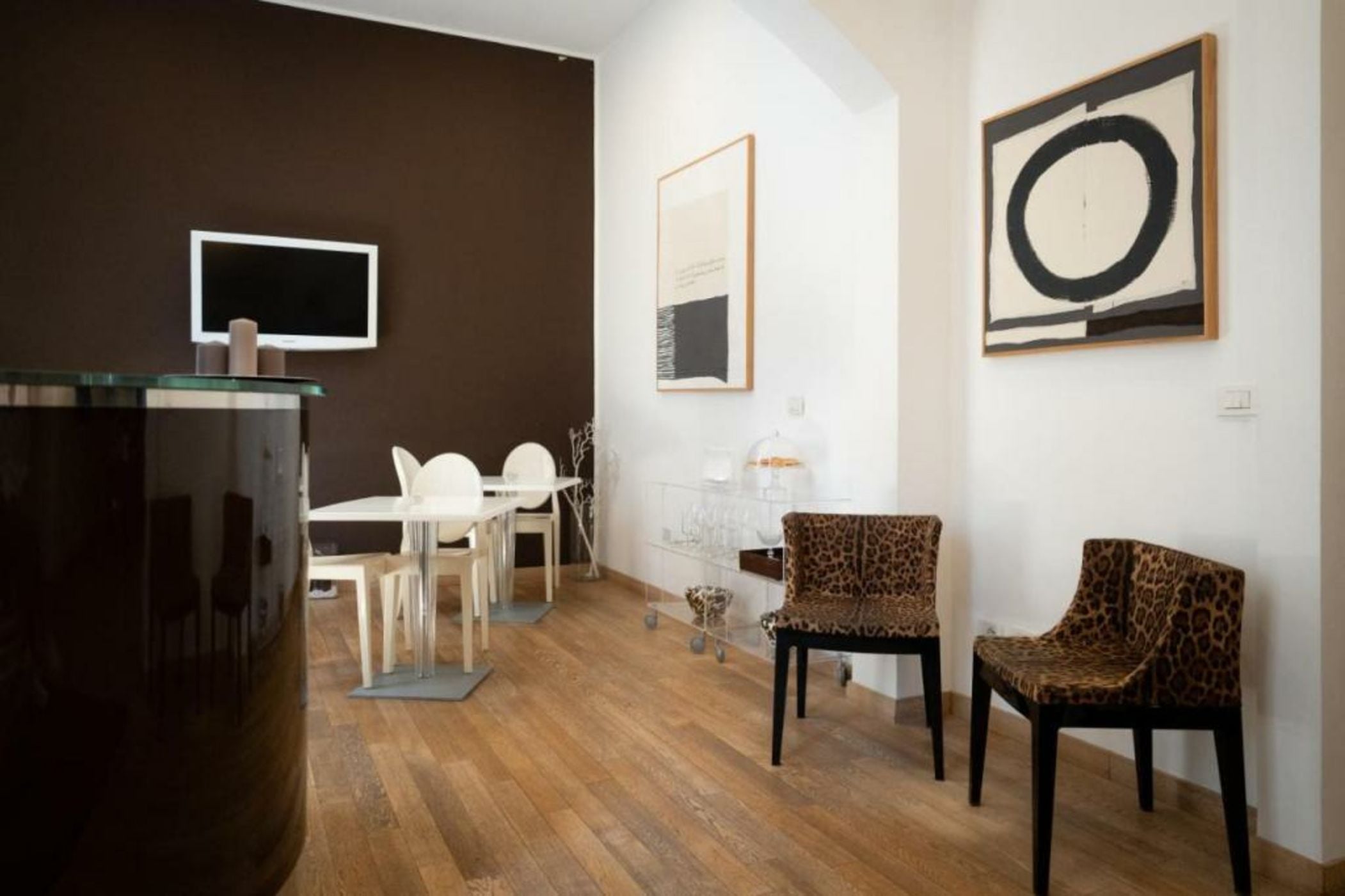 Suite 70 Luxury Collection