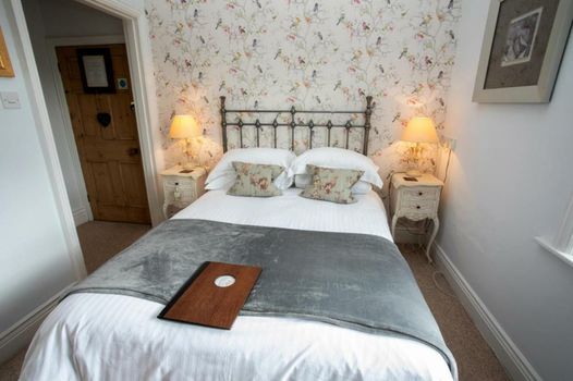 Treherne House & The Malvern Retreat