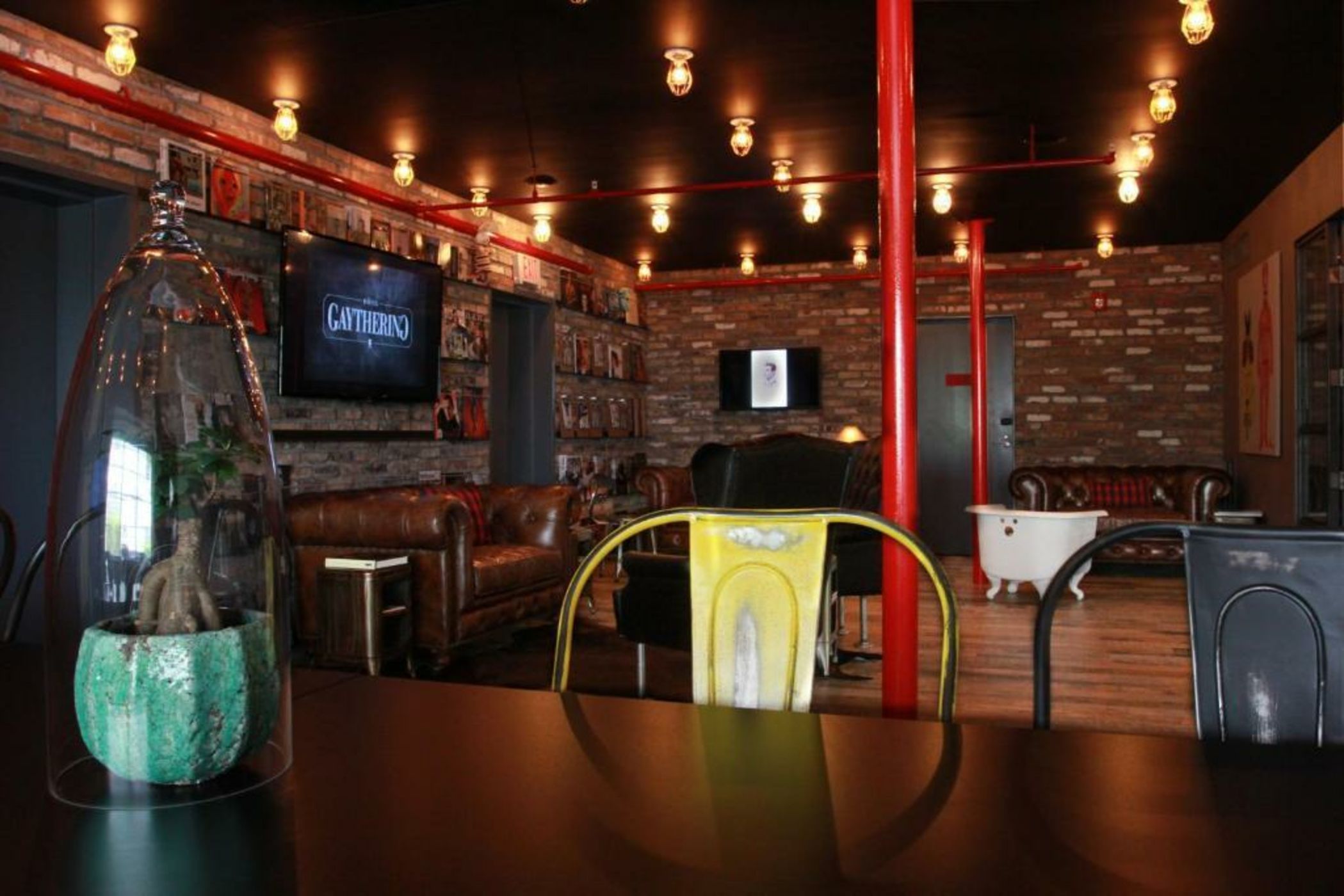 Hotel Gaythering - Gay Hotel - All Adults Welcome