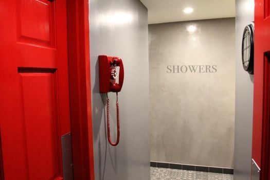Hotel Gaythering - Gay Hotel - All Adults Welcome