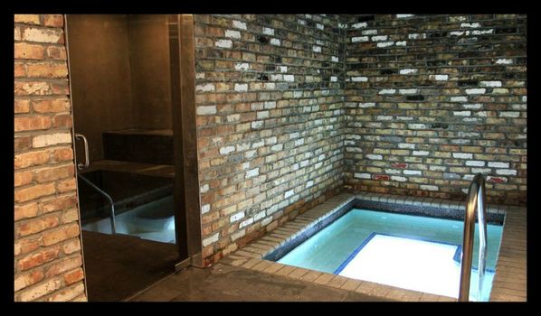 Hotel Gaythering - Gay Hotel - All Adults Welcome