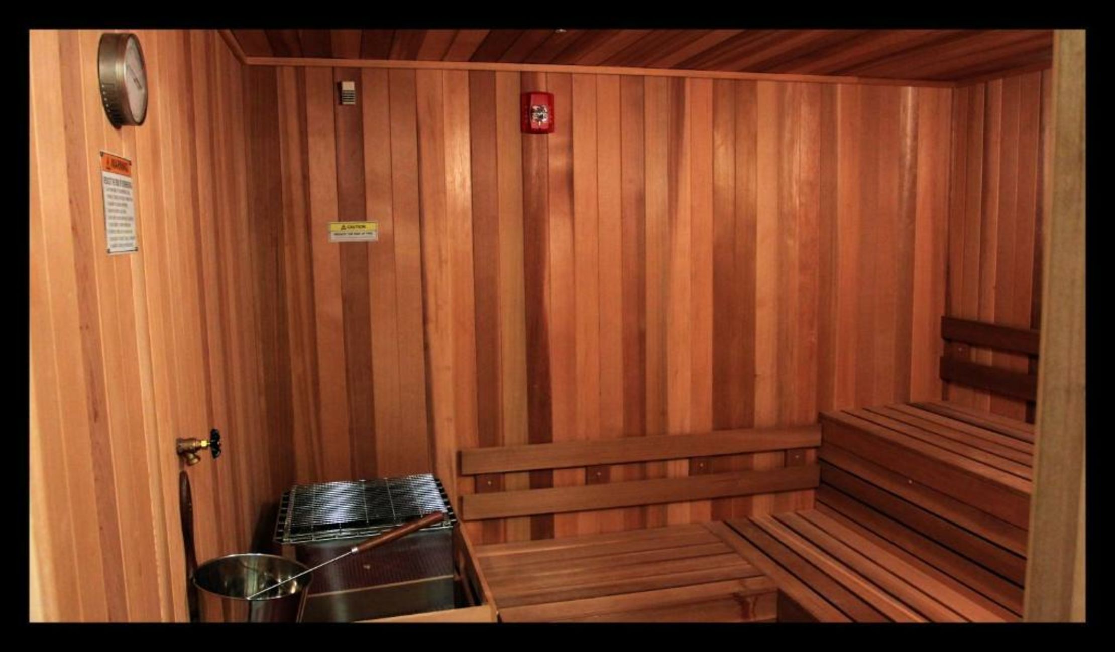 Hotel Gaythering - Gay Hotel - All Adults Welcome