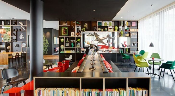 citizenM Paris Charles de Gaulle Airport