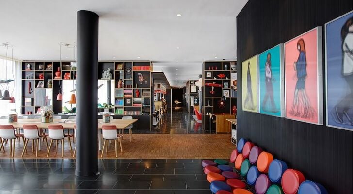 citizenM Paris Charles de Gaulle Airport