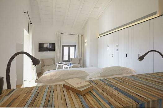 Hotel Mas Lazuli