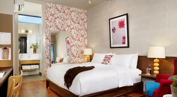 Heywood Hotel