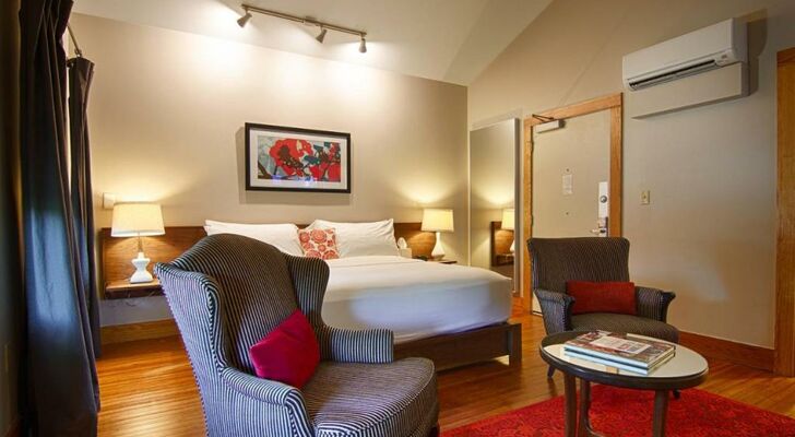 Heywood Hotel