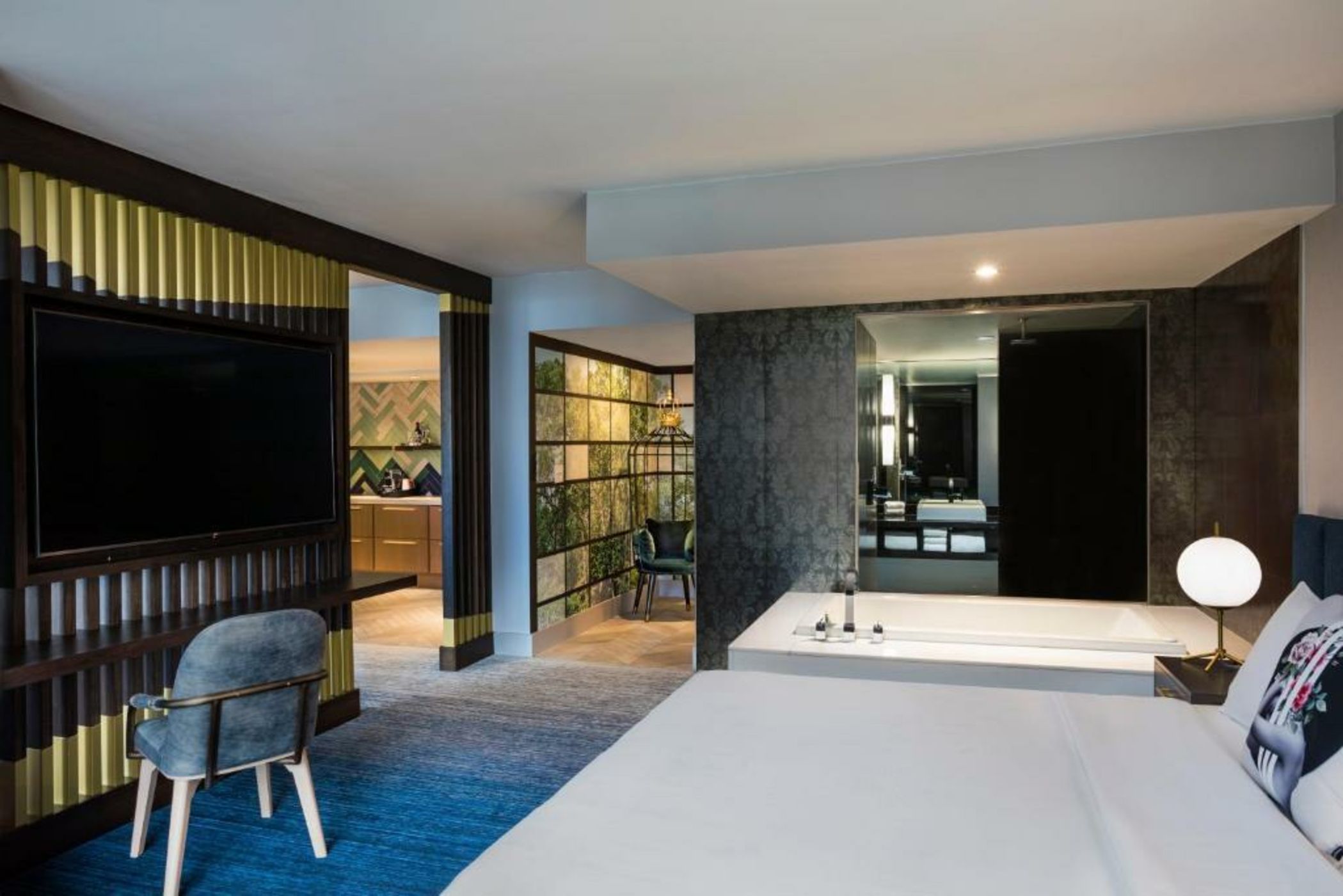 Hotel Midtown Atlanta, Curio Collection by Hilton