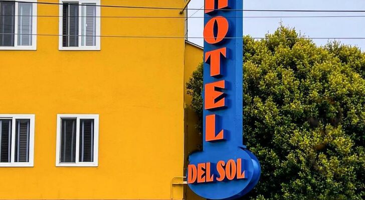 Hotel Del Sol
