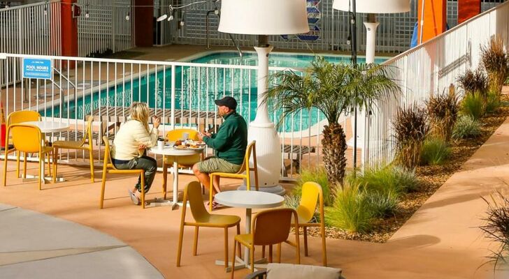 Hotel Del Sol