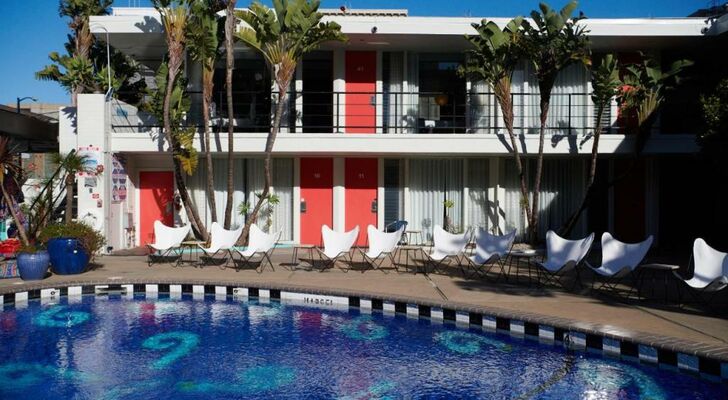 Phoenix Hotel