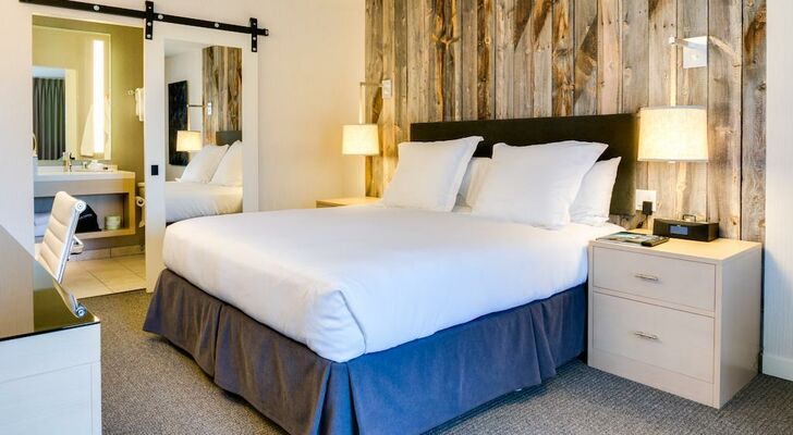 Hotel Paradox, Autograph Collection