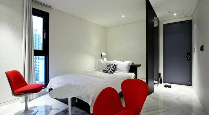 Urban Boutique Hotel