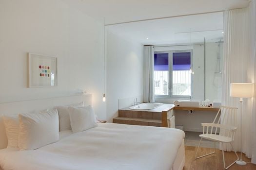 Vesper Hotel