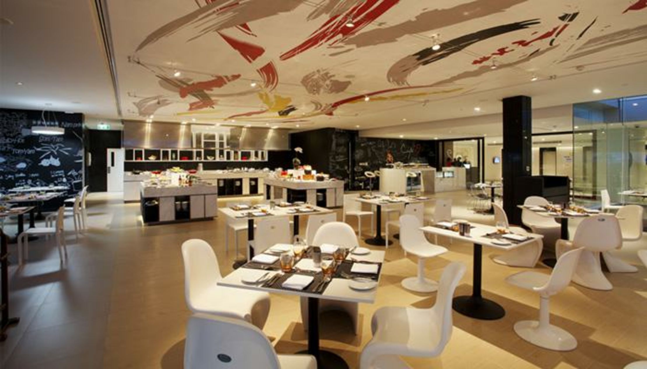 Centara Watergate Pavillion Hotel Bangkok