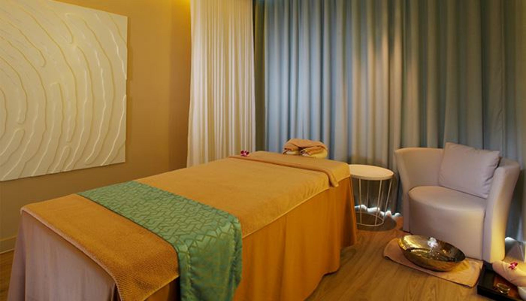 Centara Watergate Pavillion Hotel Bangkok