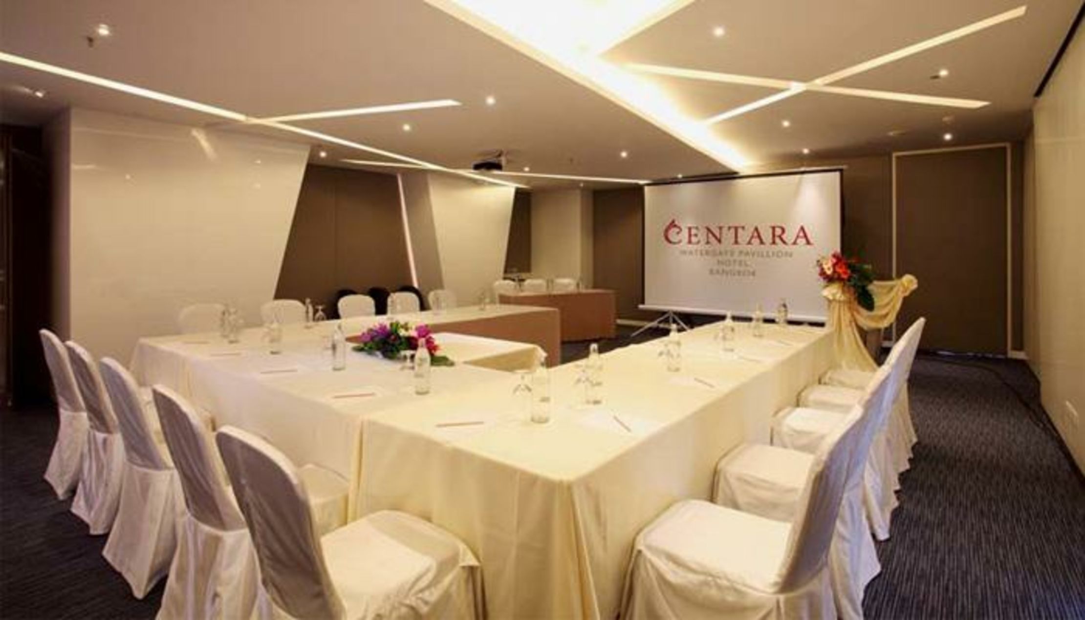 Centara Watergate Pavillion Hotel Bangkok