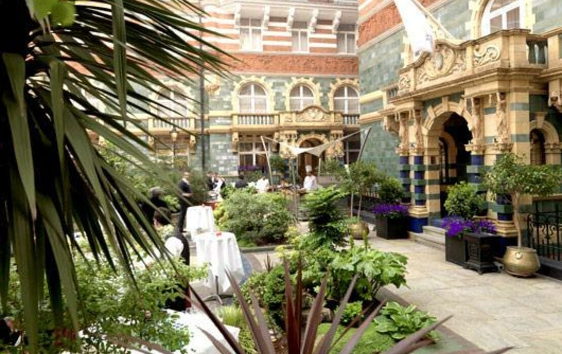 Taj 51 Buckingham Gate Suites and