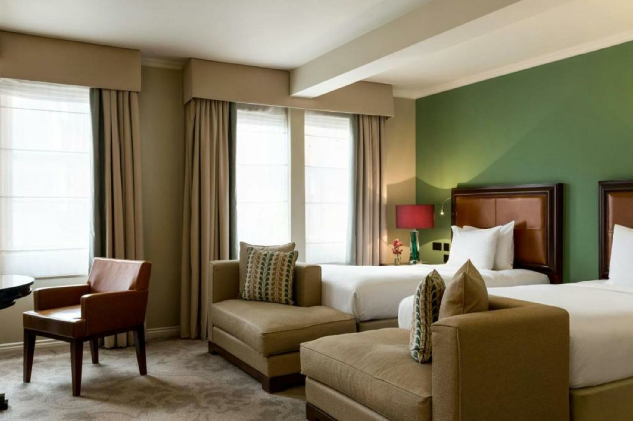 St Pancras London, Autograph Collection