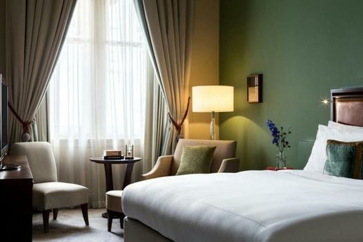 St Pancras London, Autograph Collection