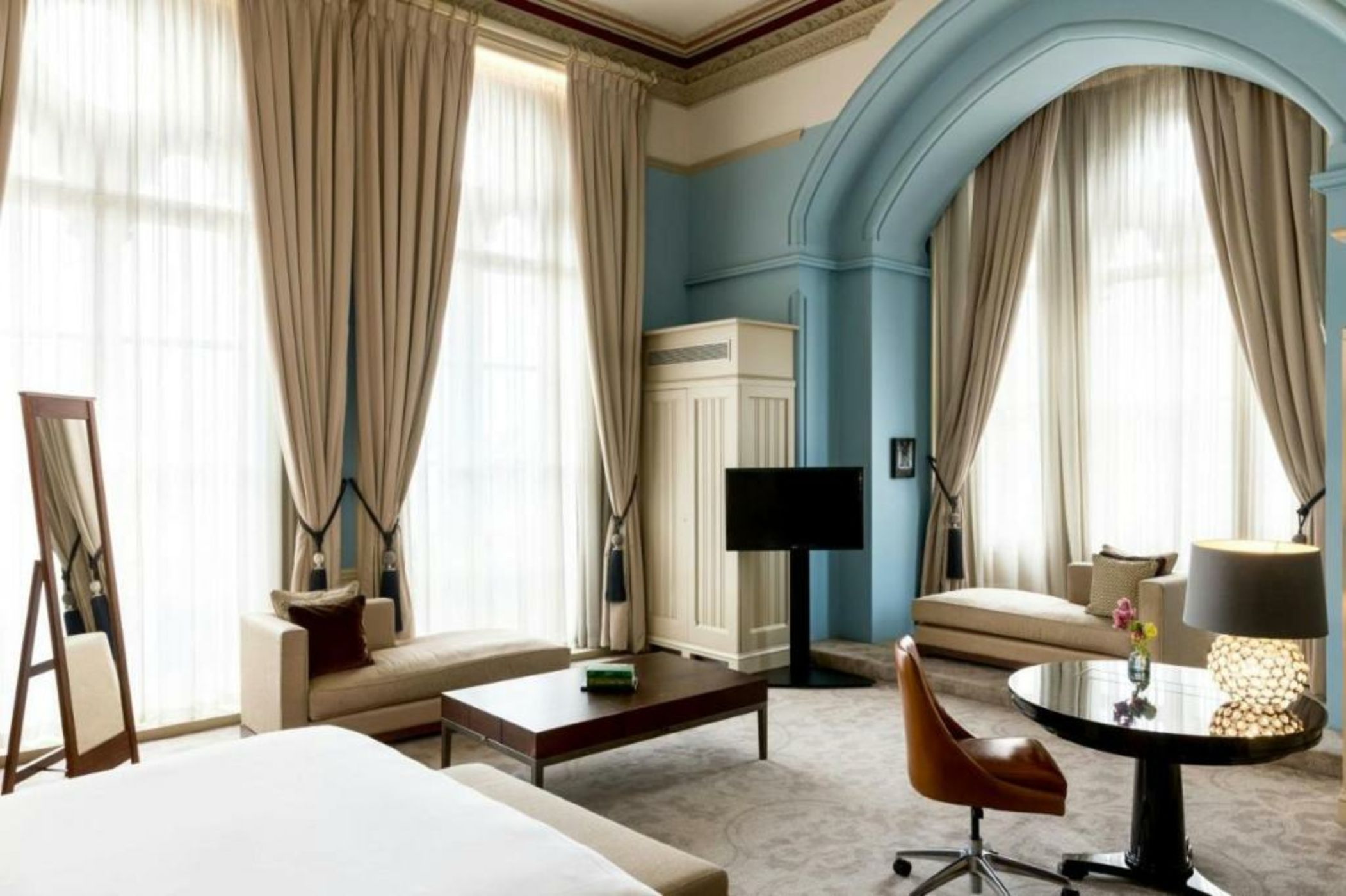 St Pancras London, Autograph Collection