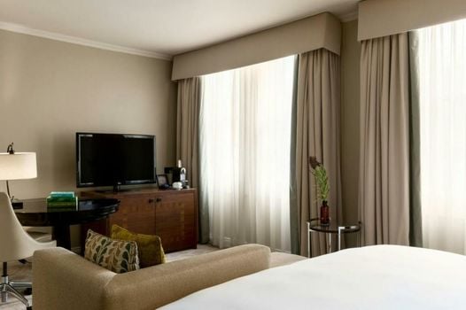 St Pancras London, Autograph Collection