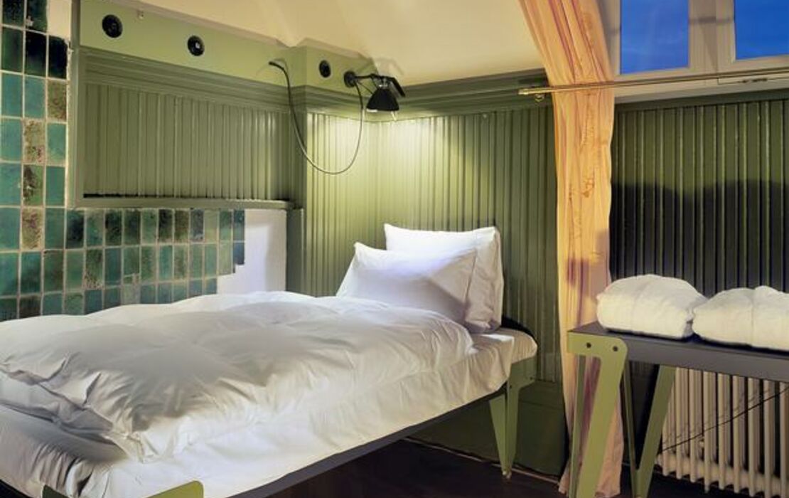 Lloyd Hotel