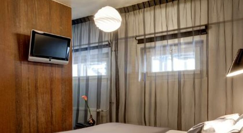 Hotel V Frederiksplein Basement Room Hotel V Frederiksplein Basement Room
