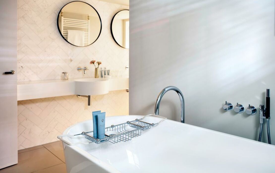 Pillows Luxury Boutique Hotel Anna Van Den Vondel Amsterdam, a Design