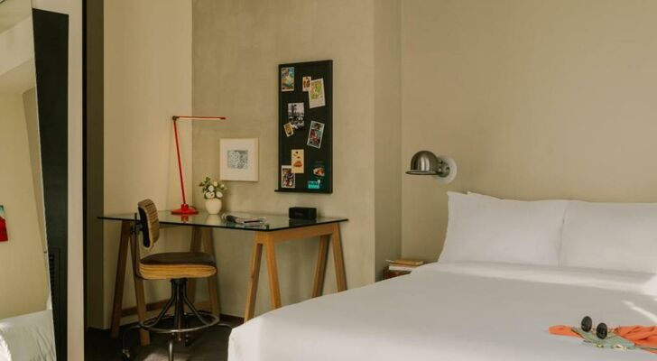 Sonder Chambers
