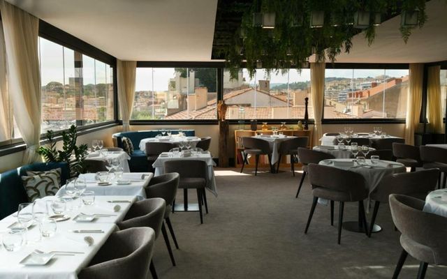 Five Seas by Inwood Hotels