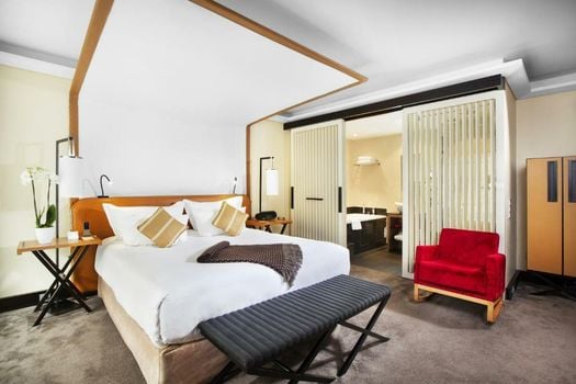 Five Seas Hotel