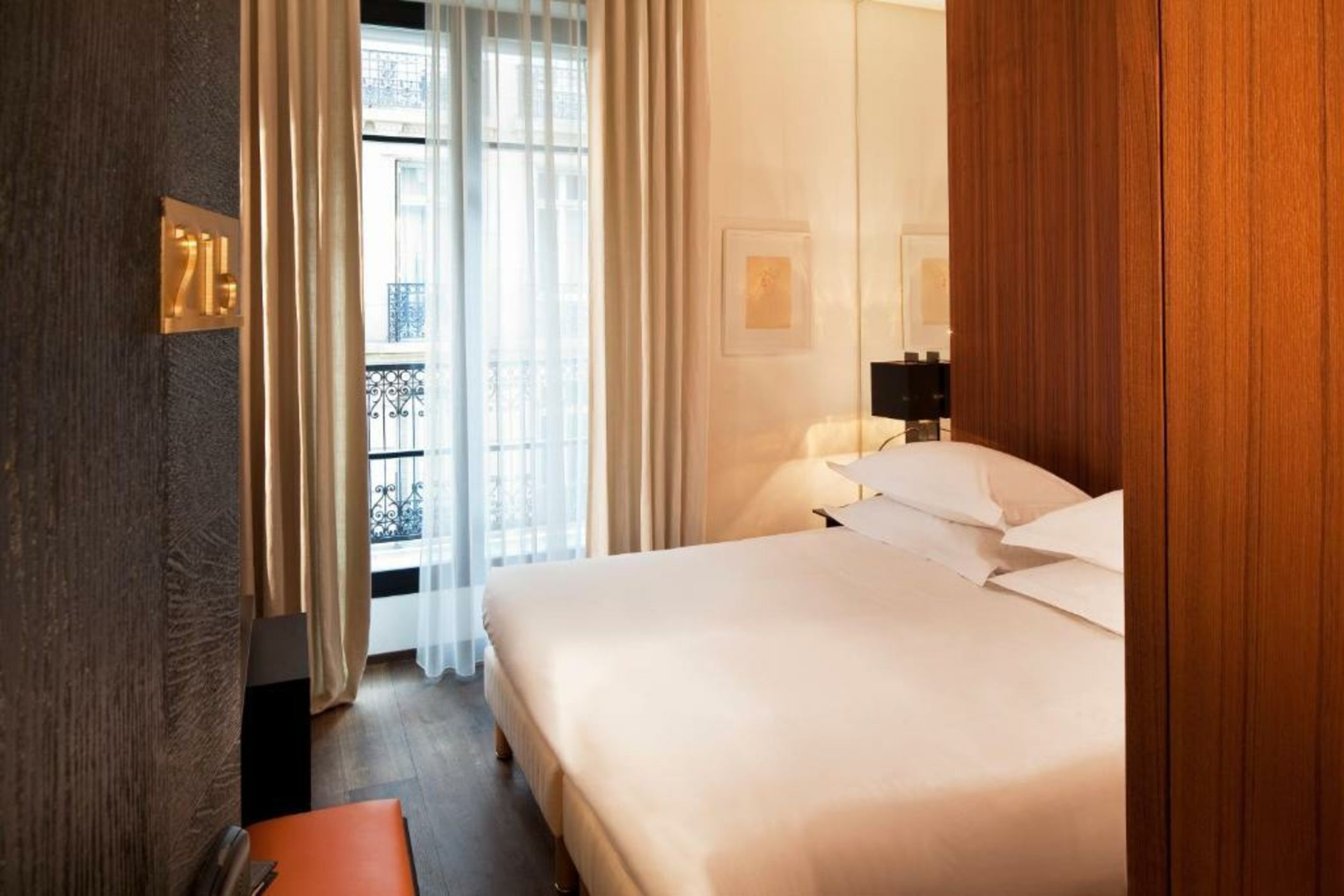 Le Metropolitan Paris Tour Eiffel, a Tribute Portfolio Hotel