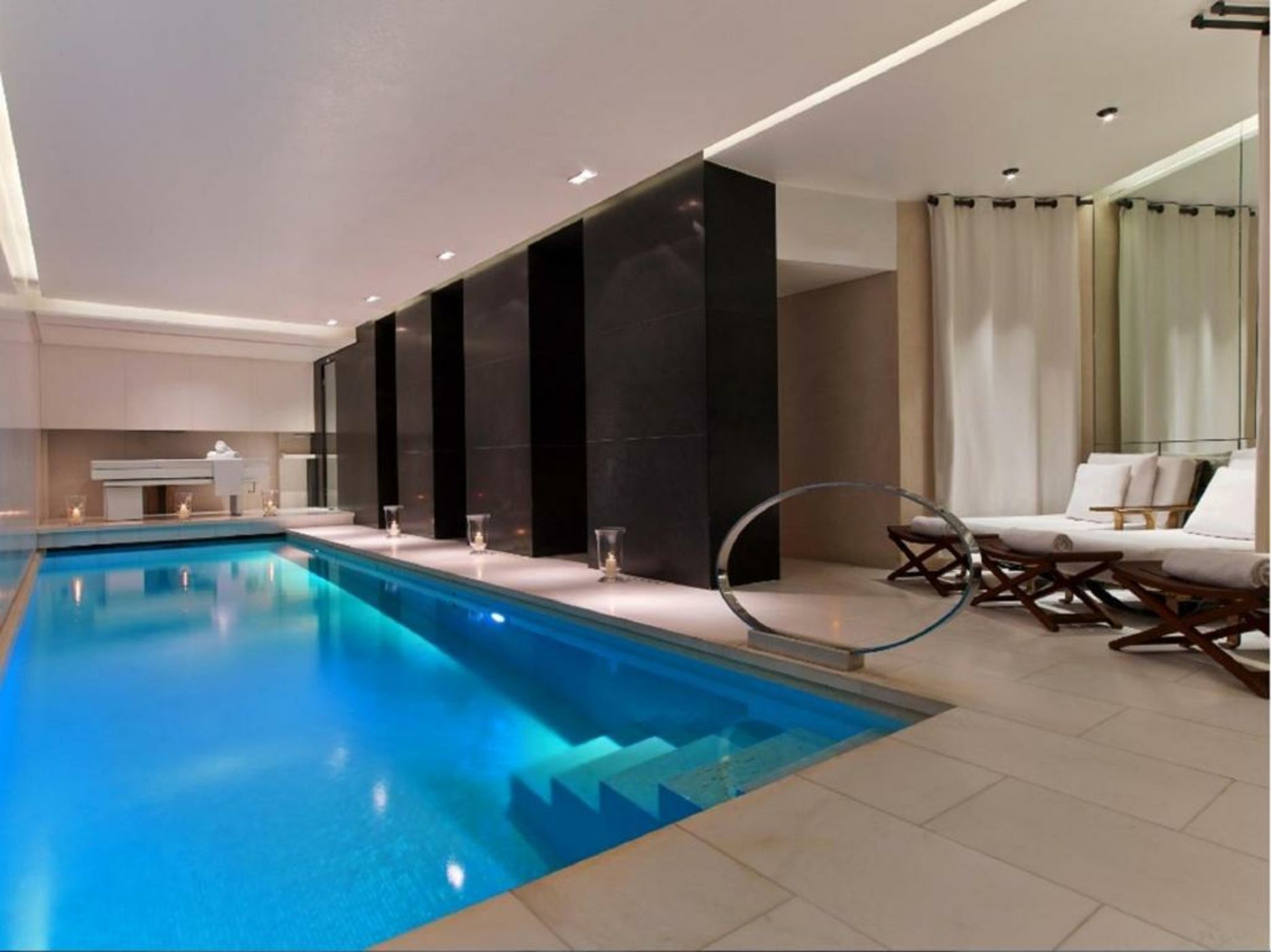 Le Metropolitan Paris Tour Eiffel, a Tribute Portfolio Hotel