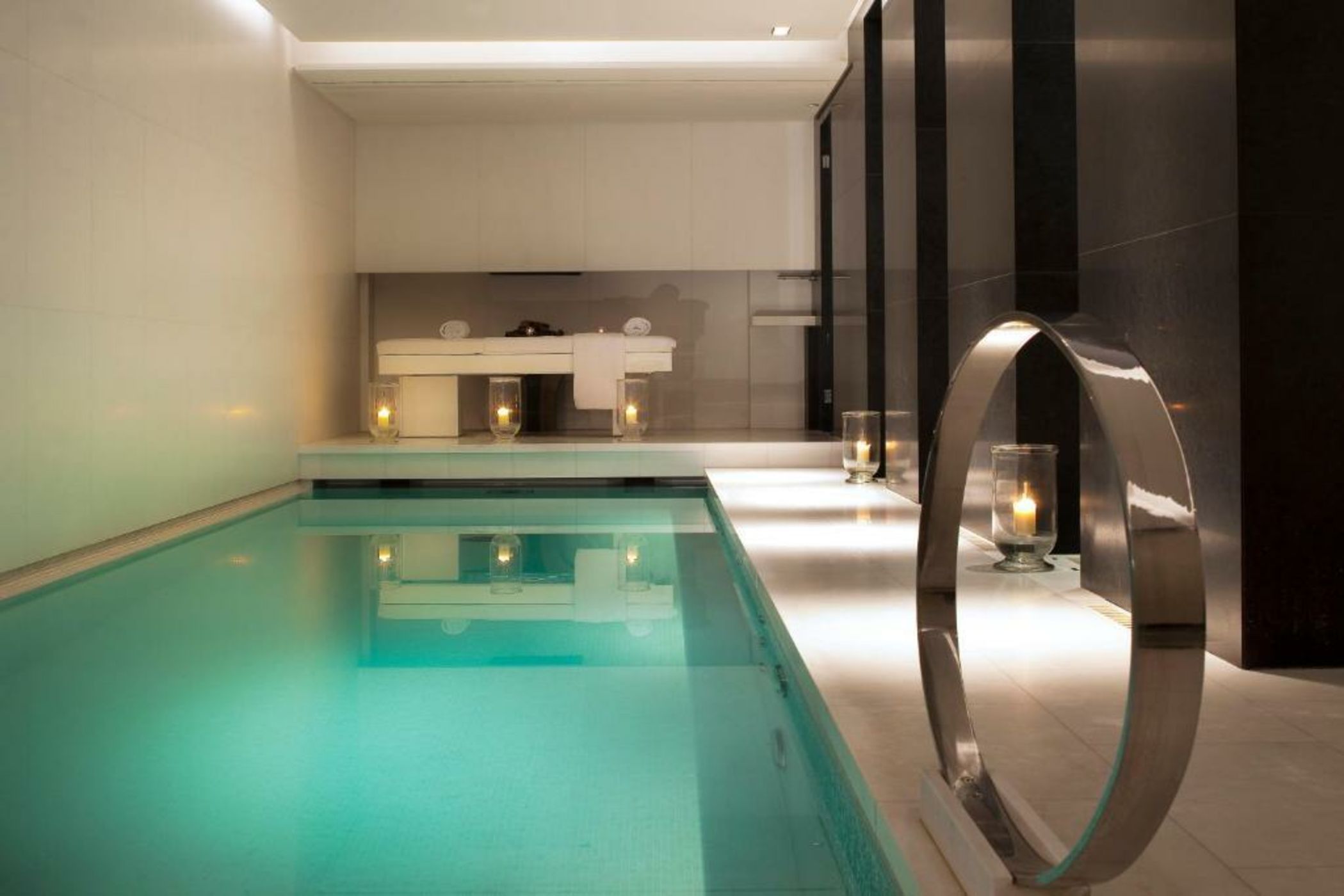 Le Metropolitan Paris Tour Eiffel, a Tribute Portfolio Hotel