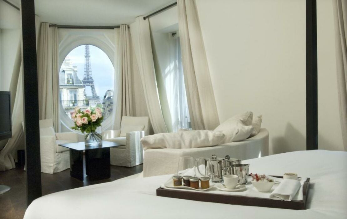 Le Metropolitan Paris Tour Eiffel, a Tribute Portfolio Hotel, Paris