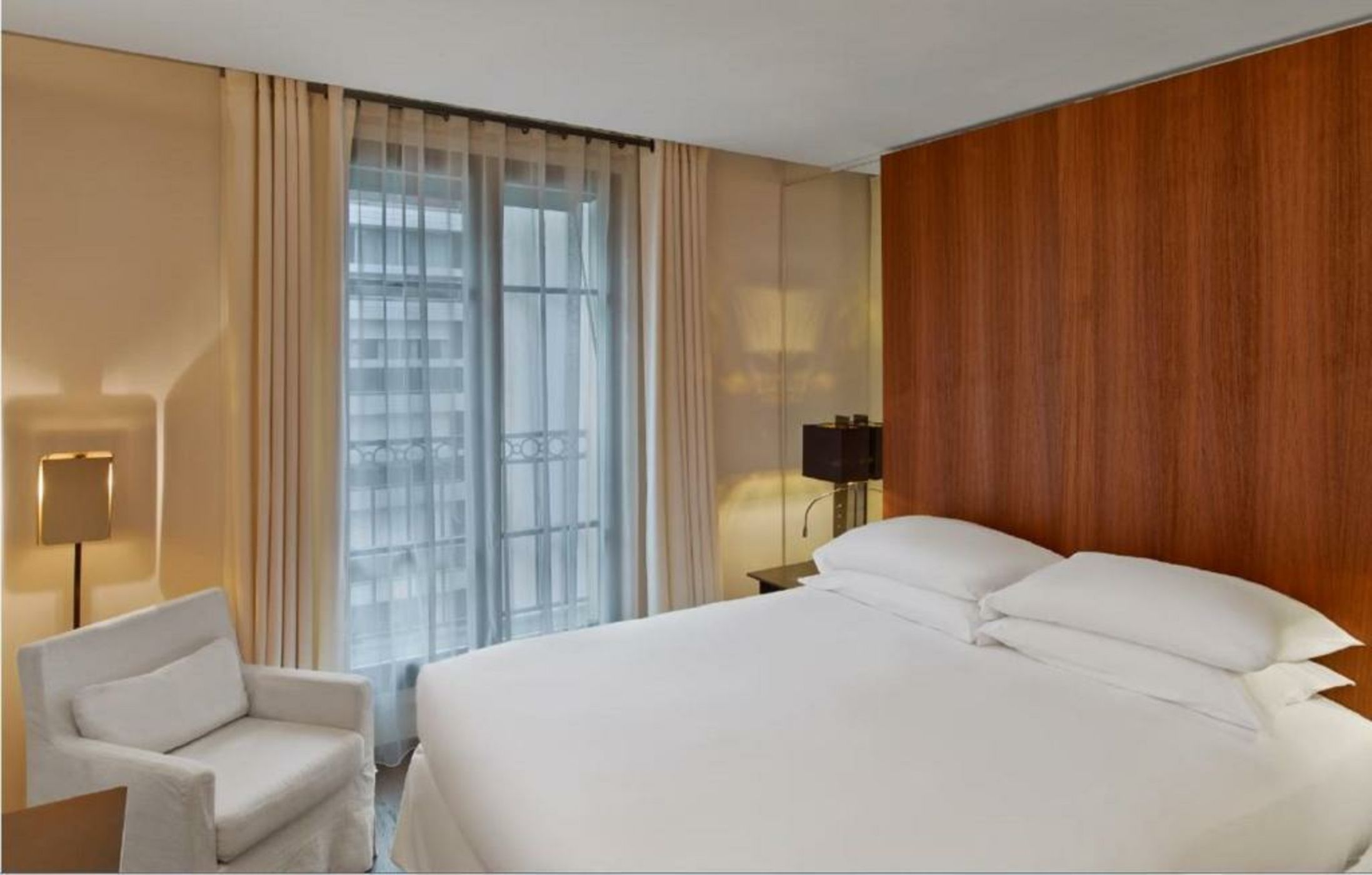 Le Metropolitan Paris Tour Eiffel, a Tribute Portfolio Hotel