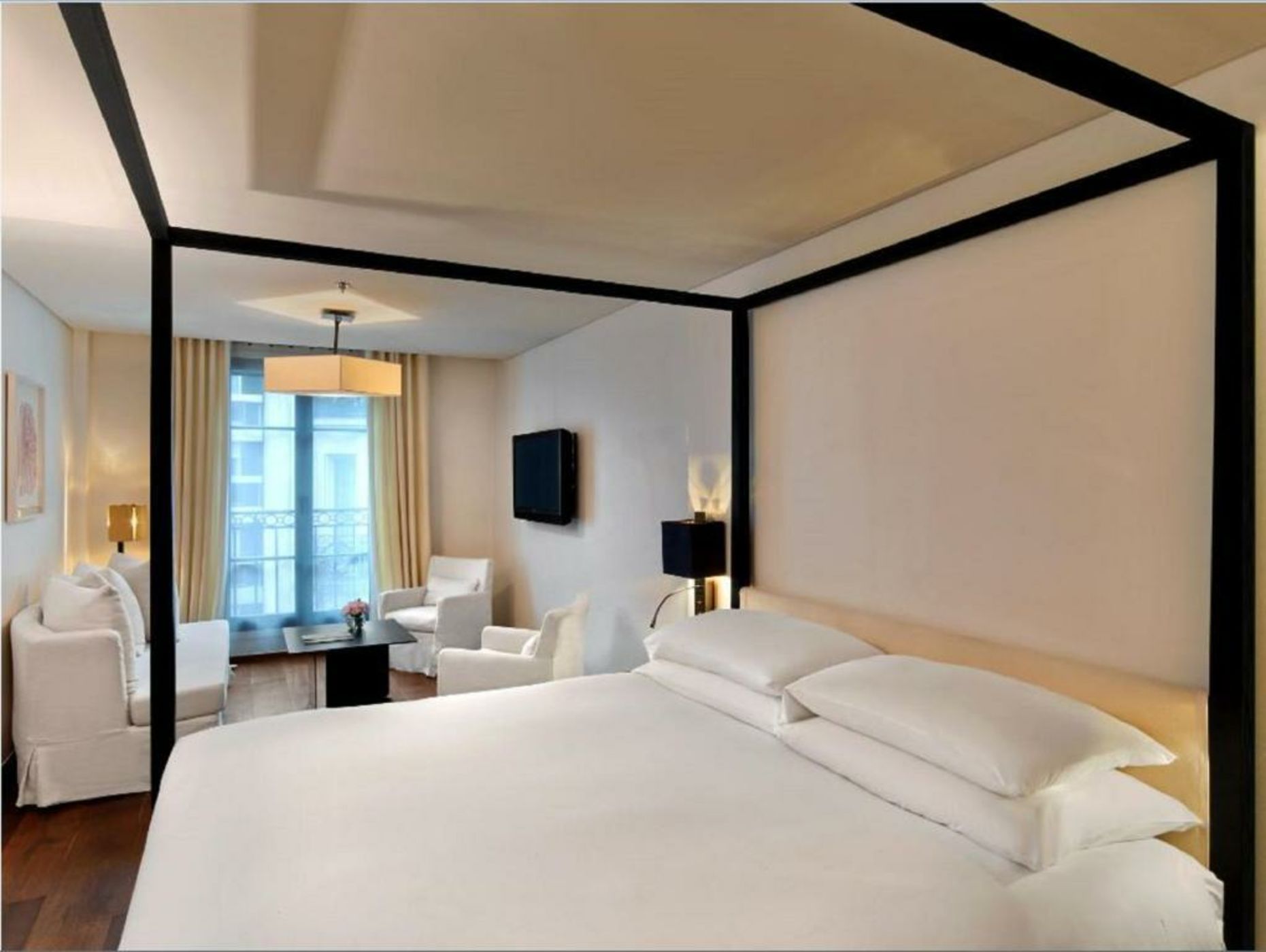 Le Metropolitan Paris Tour Eiffel, a Tribute Portfolio Hotel