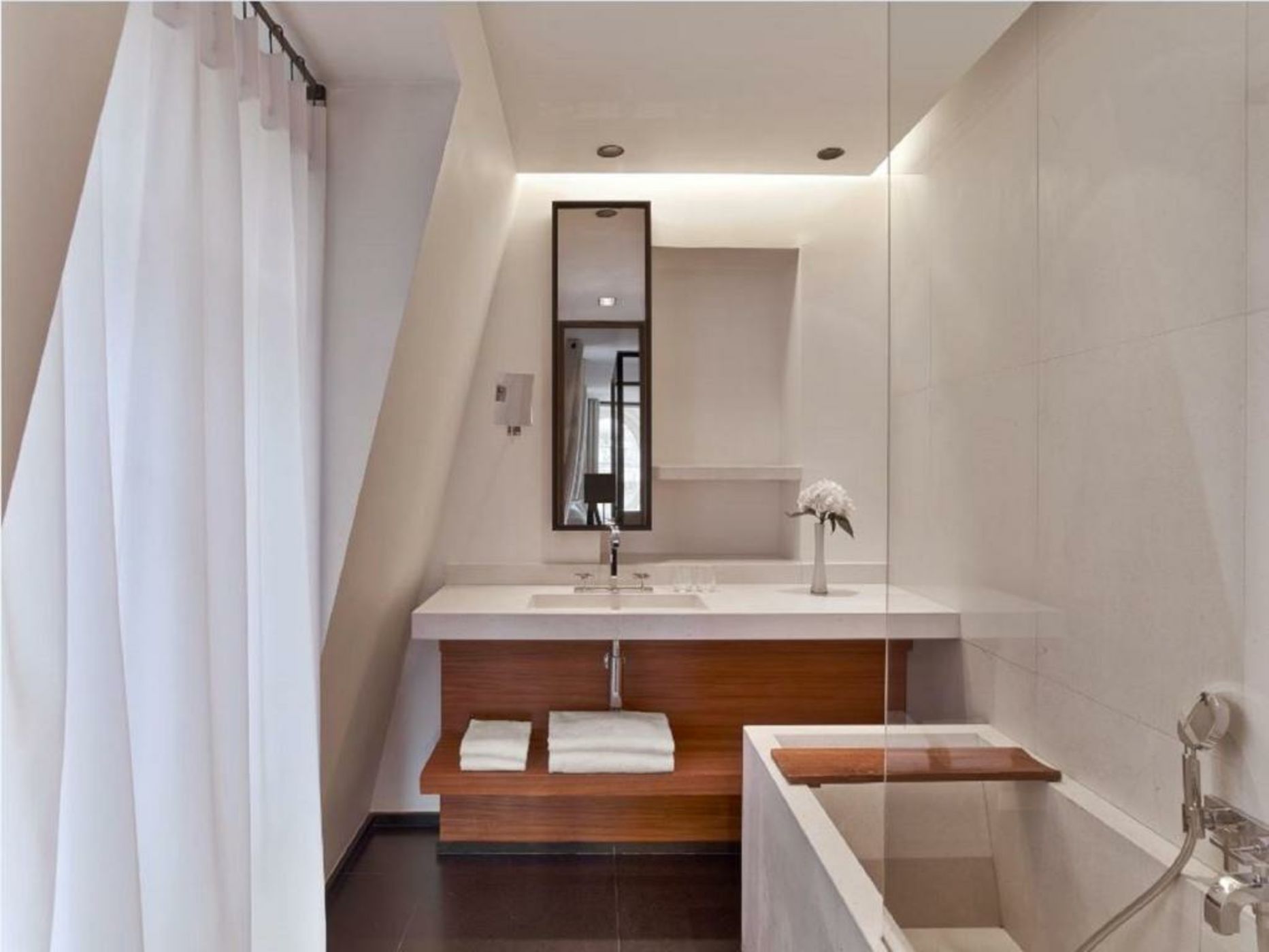 Le Metropolitan Paris Tour Eiffel, a Tribute Portfolio Hotel