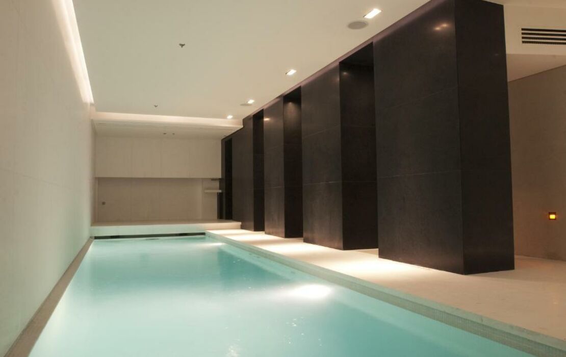 Le Metropolitan Paris Tour Eiffel, a Tribute Portfolio Hotel, Paris