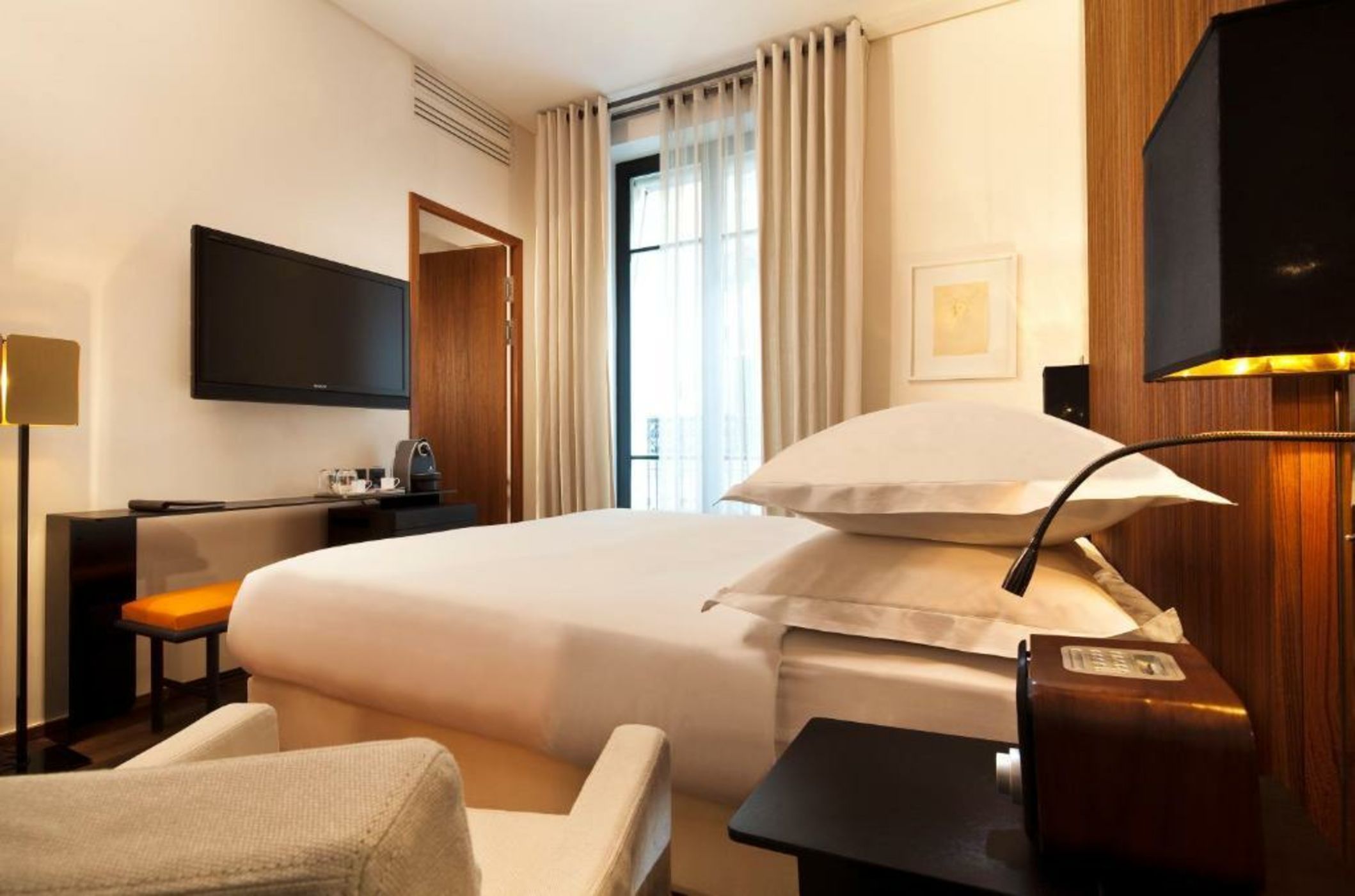 Le Metropolitan Paris Tour Eiffel, a Tribute Portfolio Hotel