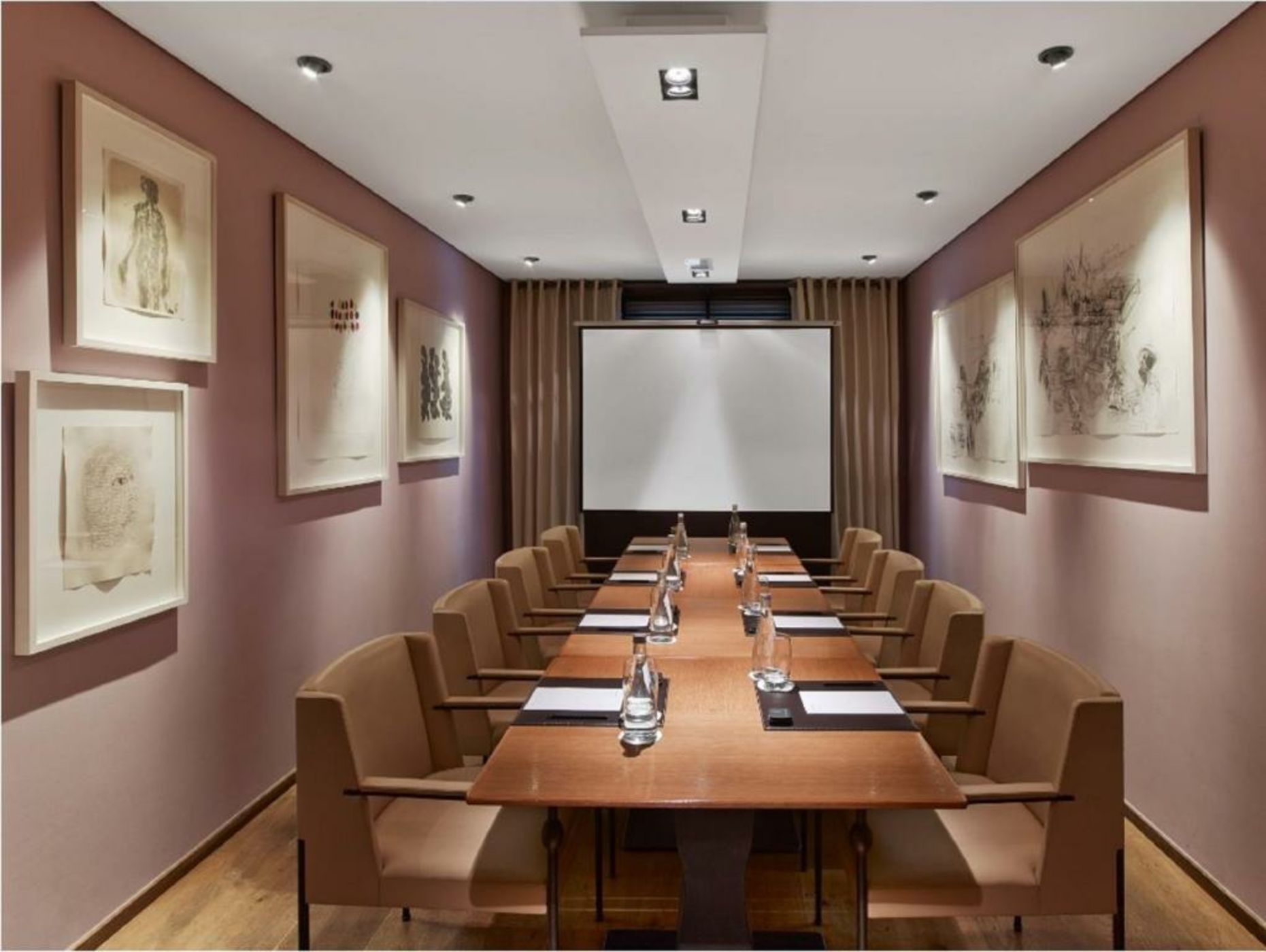 Le Metropolitan Paris Tour Eiffel, a Tribute Portfolio Hotel