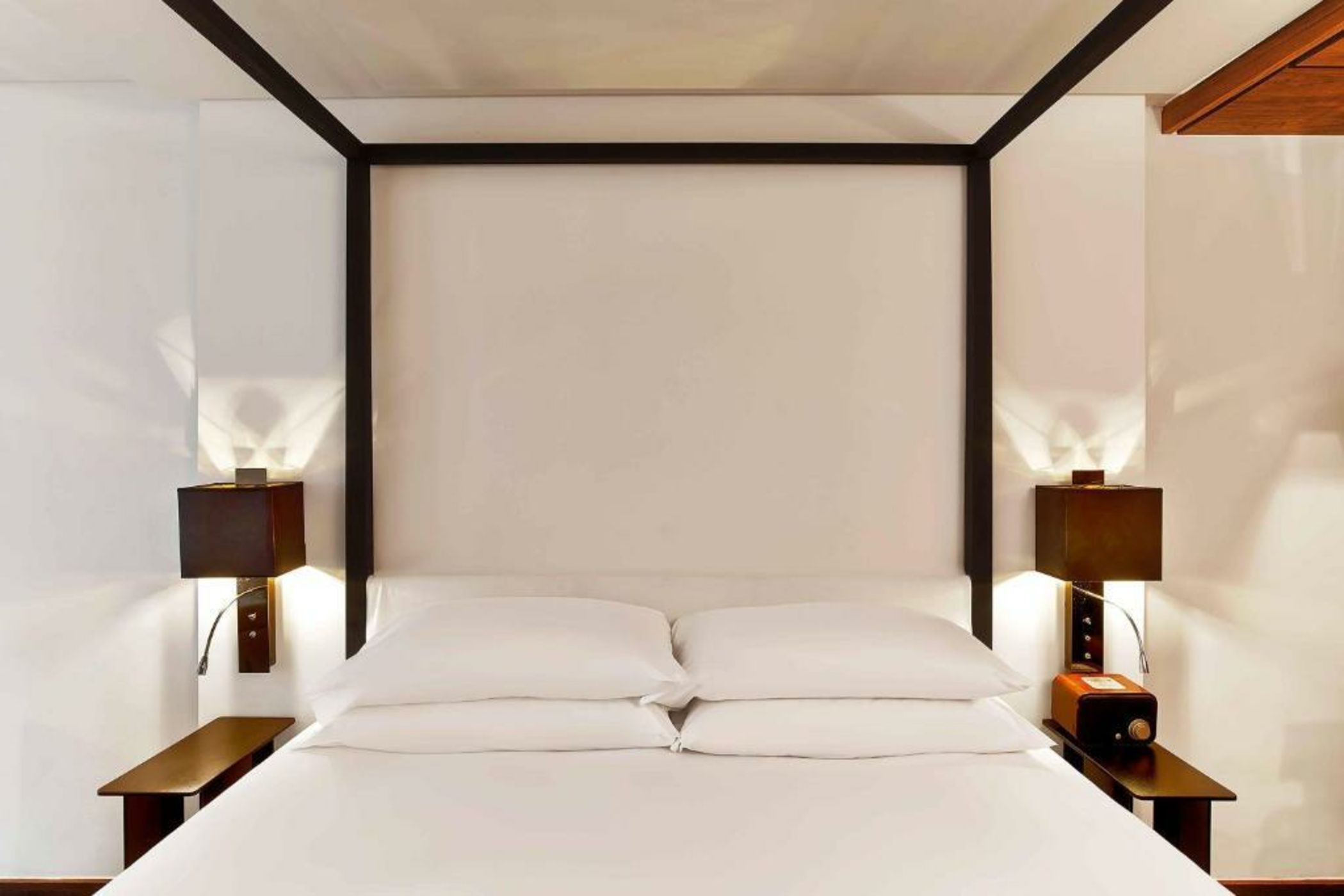 Le Metropolitan Paris Tour Eiffel, a Tribute Portfolio Hotel