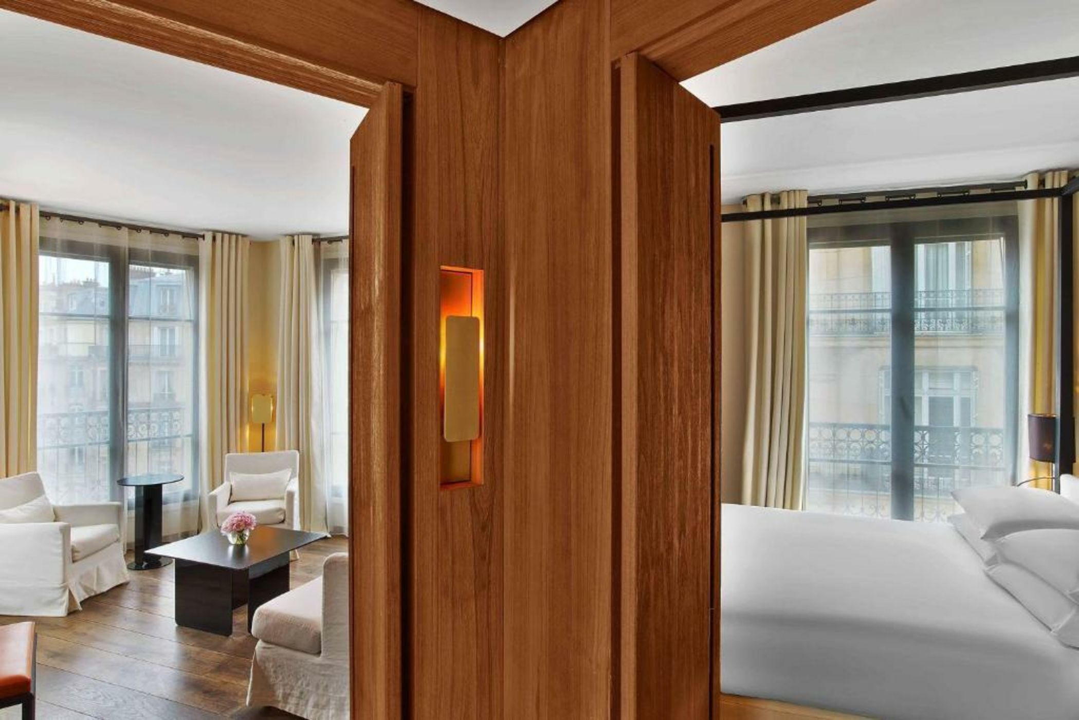 Le Metropolitan Paris Tour Eiffel, a Tribute Portfolio Hotel