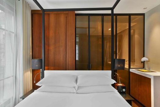 Le Metropolitan Paris Tour Eiffel, a Tribute Portfolio Hotel