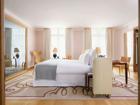 Hôtel Le Royal Monceau Raffles Paris