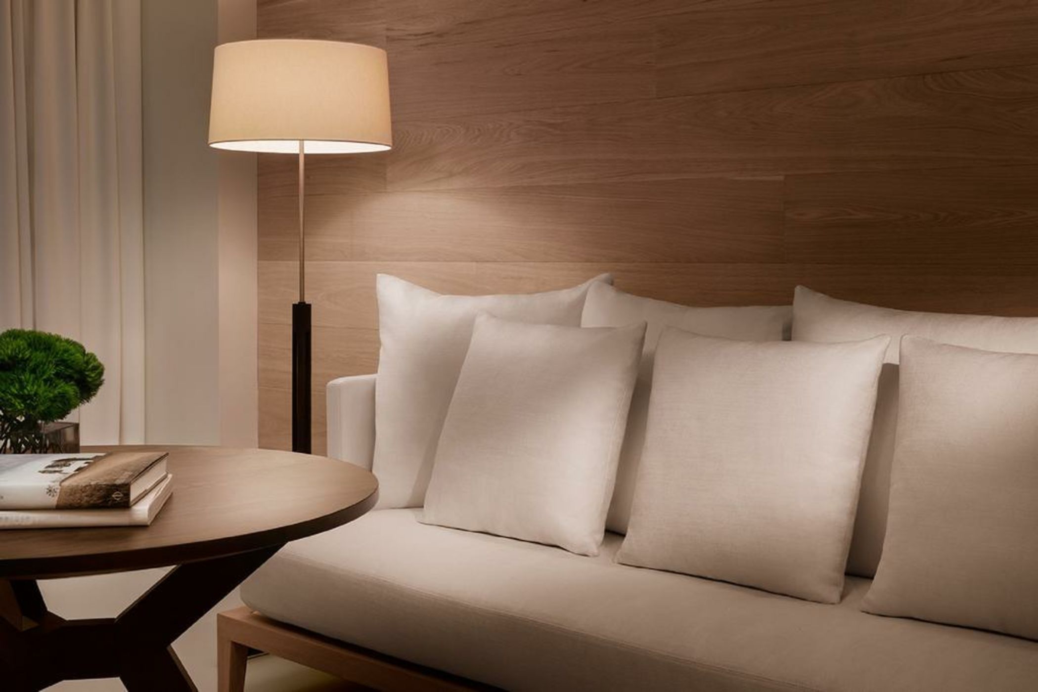 The Miami Beach EDITION